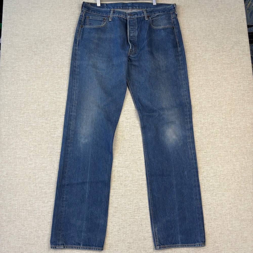 Levis 501 Mens 36x34 Jeans Medium Washed Blue Denim High Knee Fades